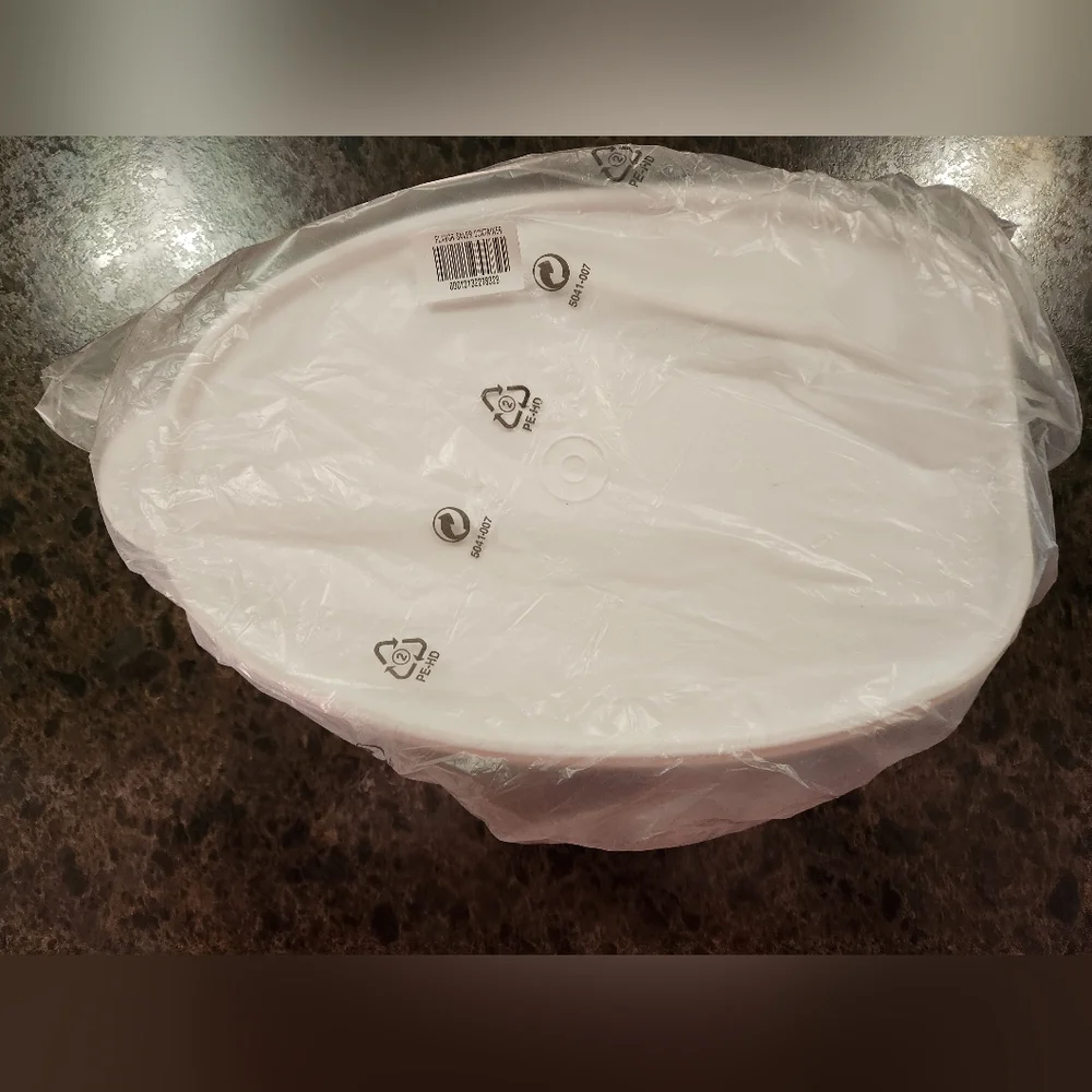 Tupperware Flavour Saver Container - Picture 1 of 3